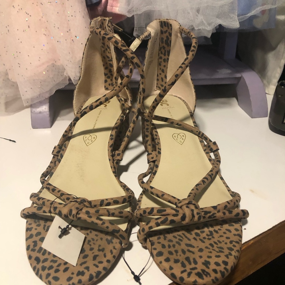 Leopard Print Strappy Sandals with blocked heel
